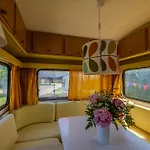 캠프장 Auszeit 27 - Retro-camper Heringsdorf (Ostholstein)