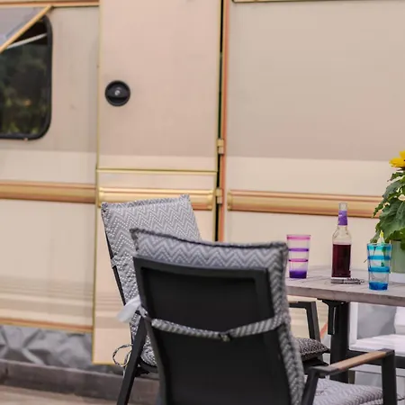 Auszeit 27 - Retro-camper Camping *